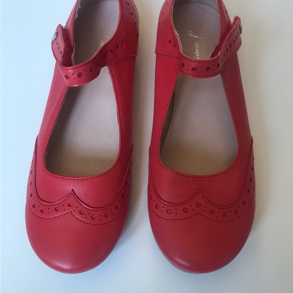 Jacadi Red Kids Shoes - Picture 2 of 7
